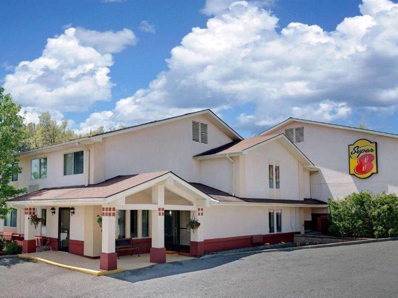 Motel Super 8 By Wyndham Newburgh/West Point Stewart Intl Airport Zewnętrze zdjęcie