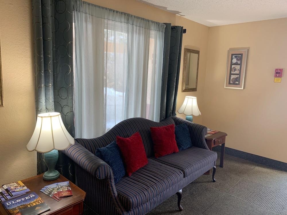 Motel Super 8 By Wyndham Newburgh/West Point Stewart Intl Airport Zewnętrze zdjęcie